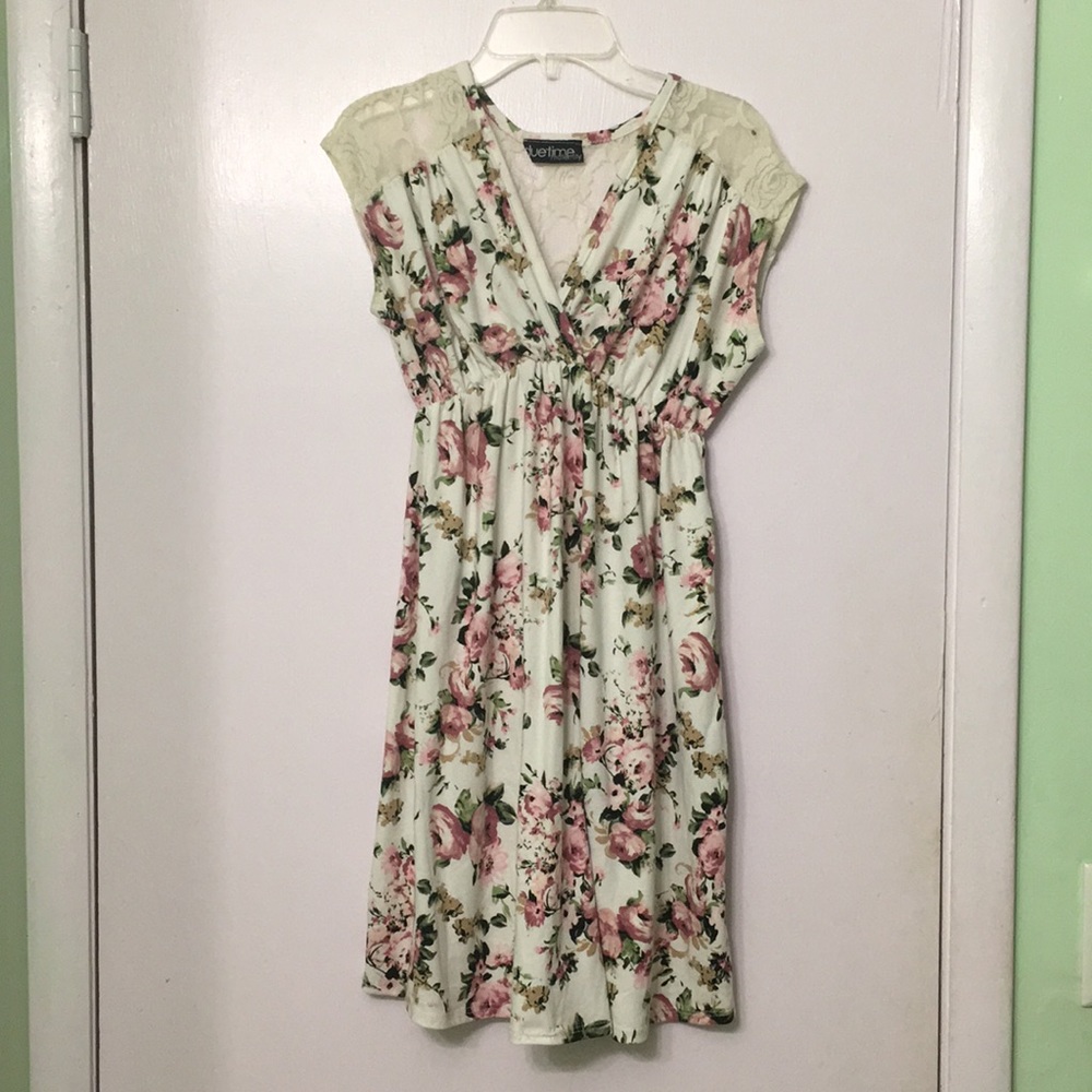 Floral print Duetime maternity dress